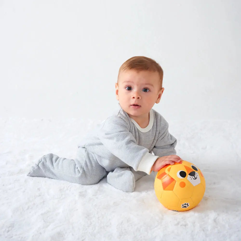 Bola de Futebol para bebê BubaZoo Leãozinho - Buba